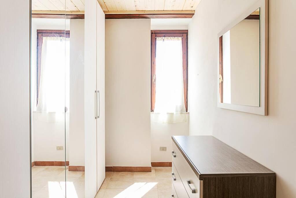 Roman Ruins - Elegant Apartment Олбия Екстериор снимка