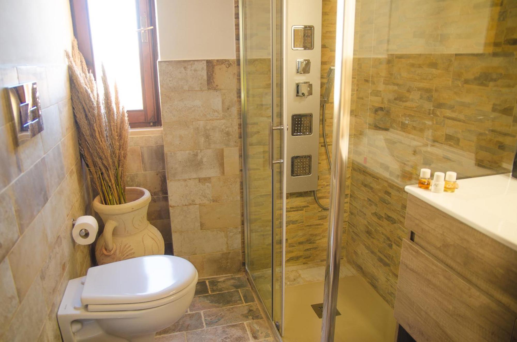 Roman Ruins - Elegant Apartment Олбия Екстериор снимка